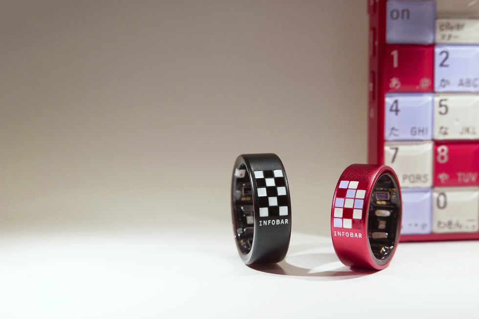 KDDI、スマートリング「Smart Recovery Ring」のINFOBARコラボモデルのクラウドファンディングを開始
