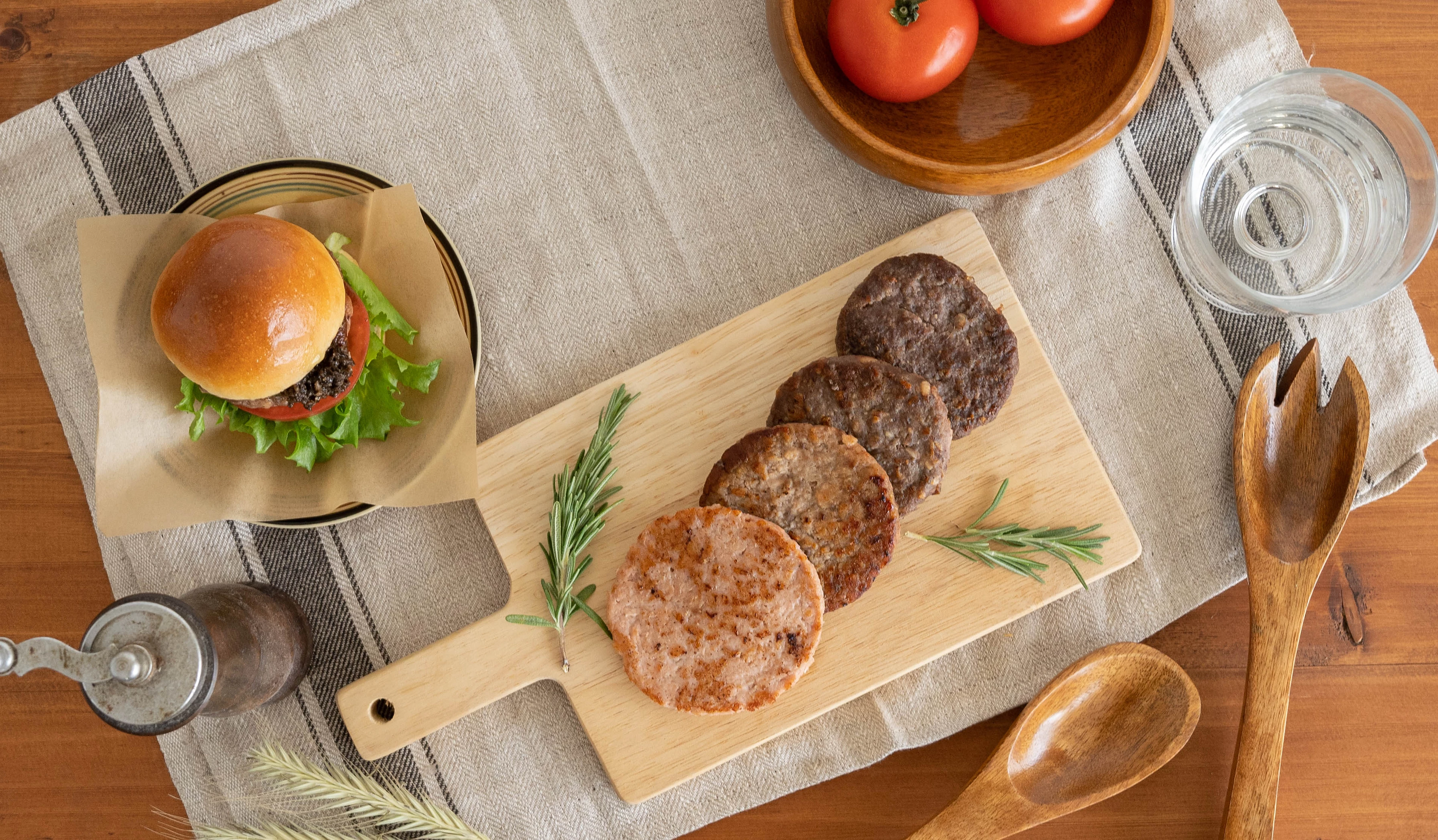 「銀のさら」のライドオンエクスプレスが植物肉「Green Meat」使用の新ブランドを展開─植物肉と牛肉ブレンドのオリジナルパティ