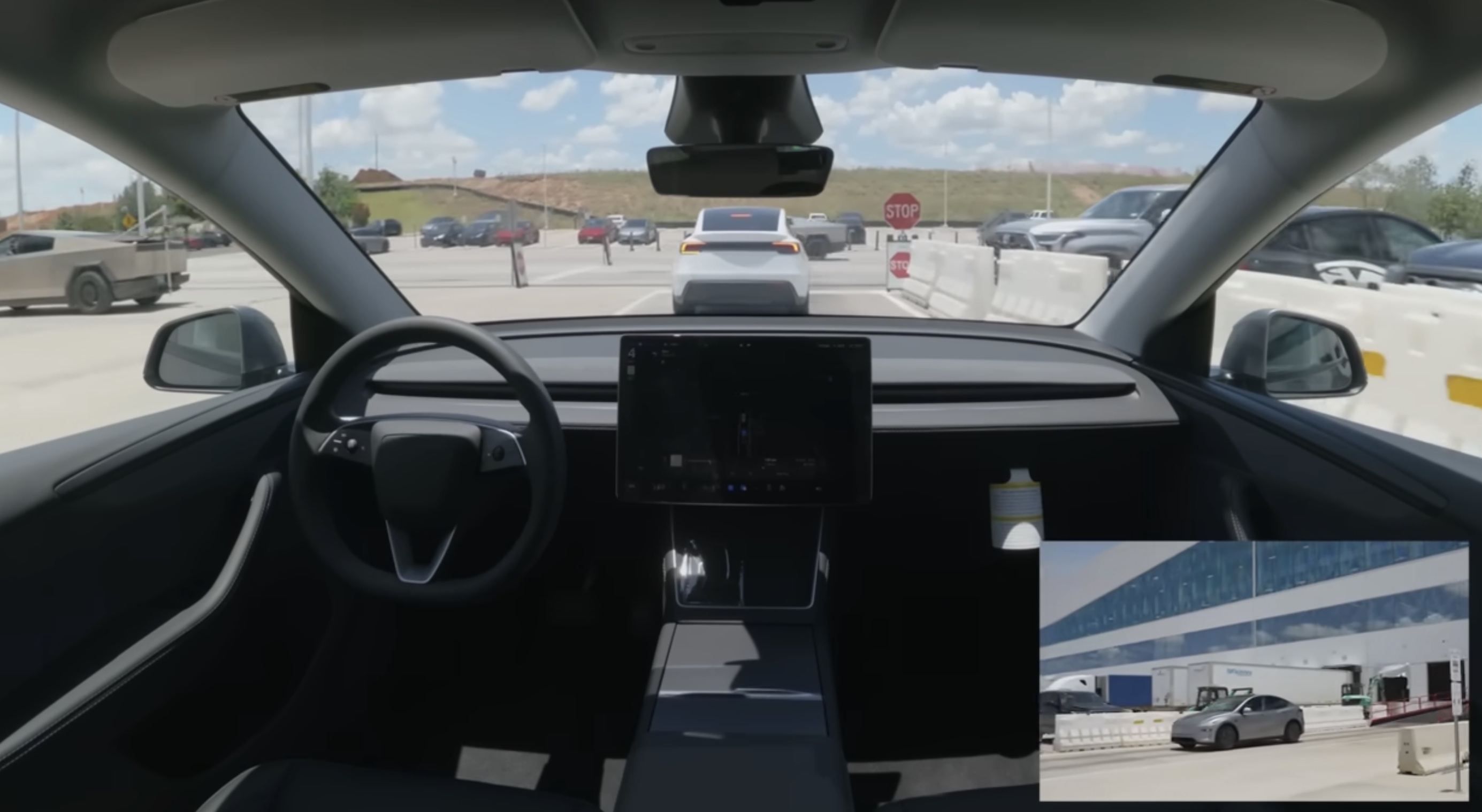 テスラ、完全自動運転による新車納車を動画で公開