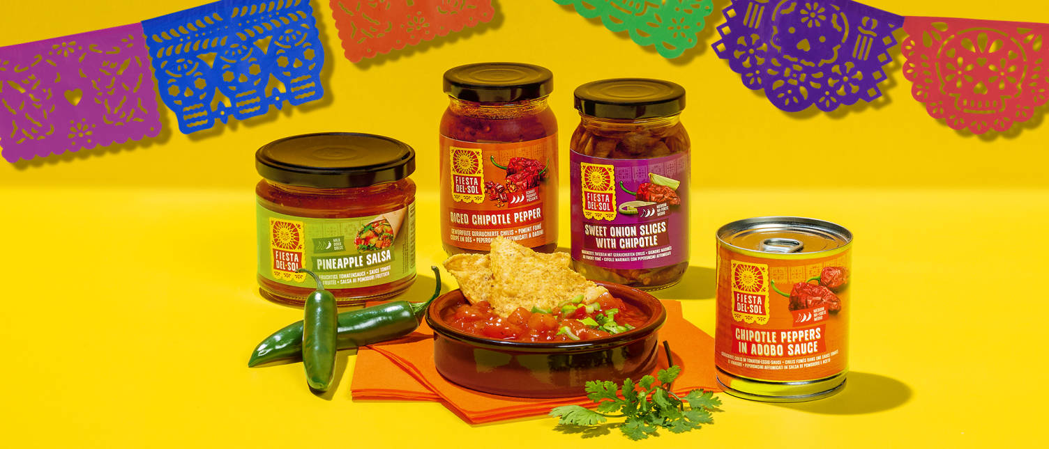 Produktbild mit unterschiedlichen Mexikanischen Saucen der Migros-Marke Fiesta del Sol