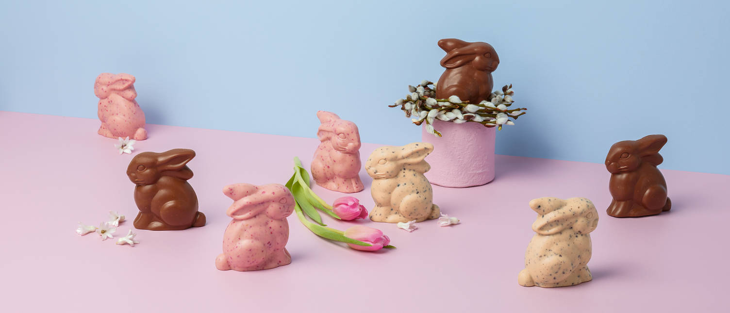 Immagine del prodotto di diversi coniglietti pasquali di cioccolato