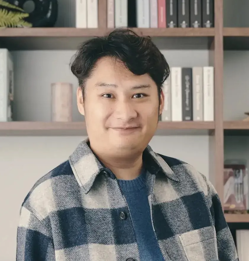 八須 竜馬 