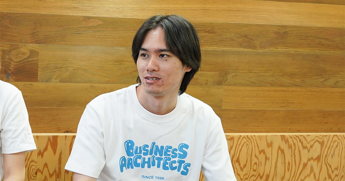 廣川（ディレクター）が話す様子