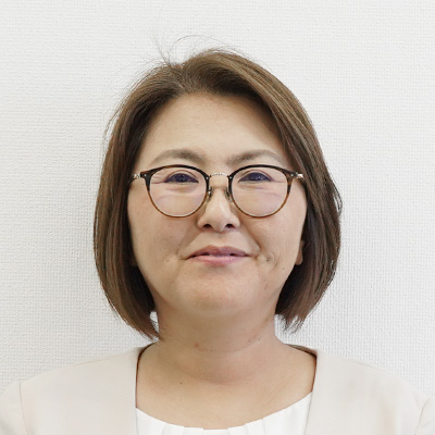 プロフィールアイコン（写真）：株式会社U’eyes Design　高橋　祥様