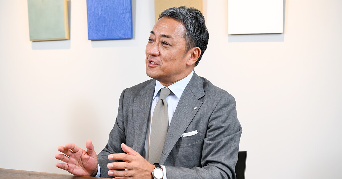 株式会社リヴィジョン 代表取締役 富永光太郎 さま