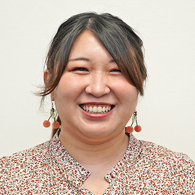 プロフィールアイコン（写真）：ディレクター　楊