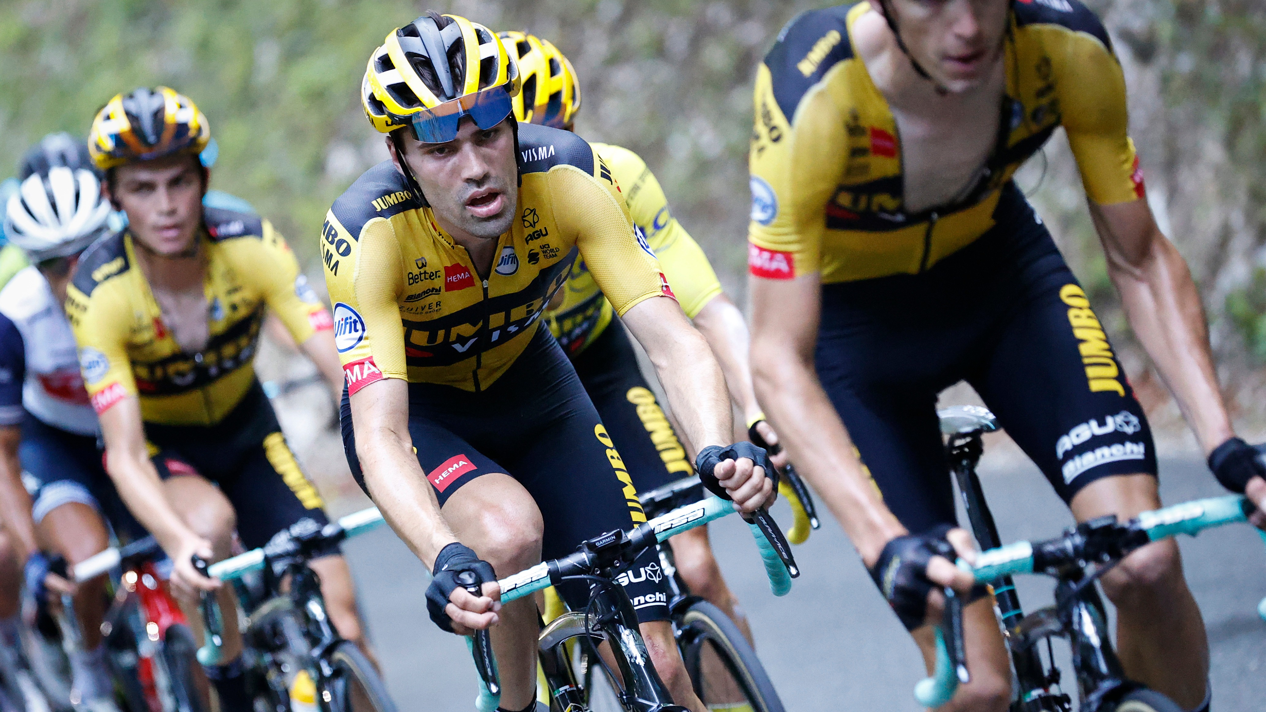 Former Giro D Italia Winner Tom Dumoulin Puts Cycling Career On Hold Itv Cycling