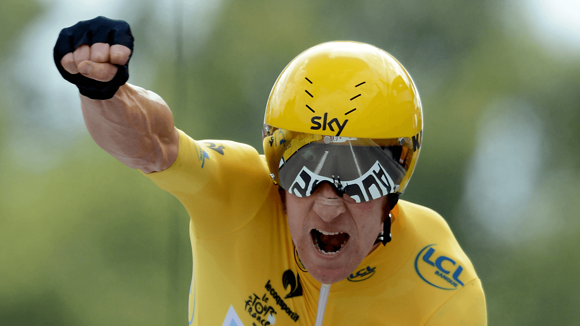 WATCH: Wiggins Becomes First British Tour Winner | ITV Cycling