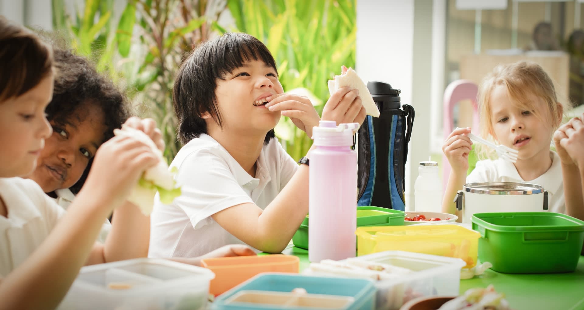 kids_eating_banner