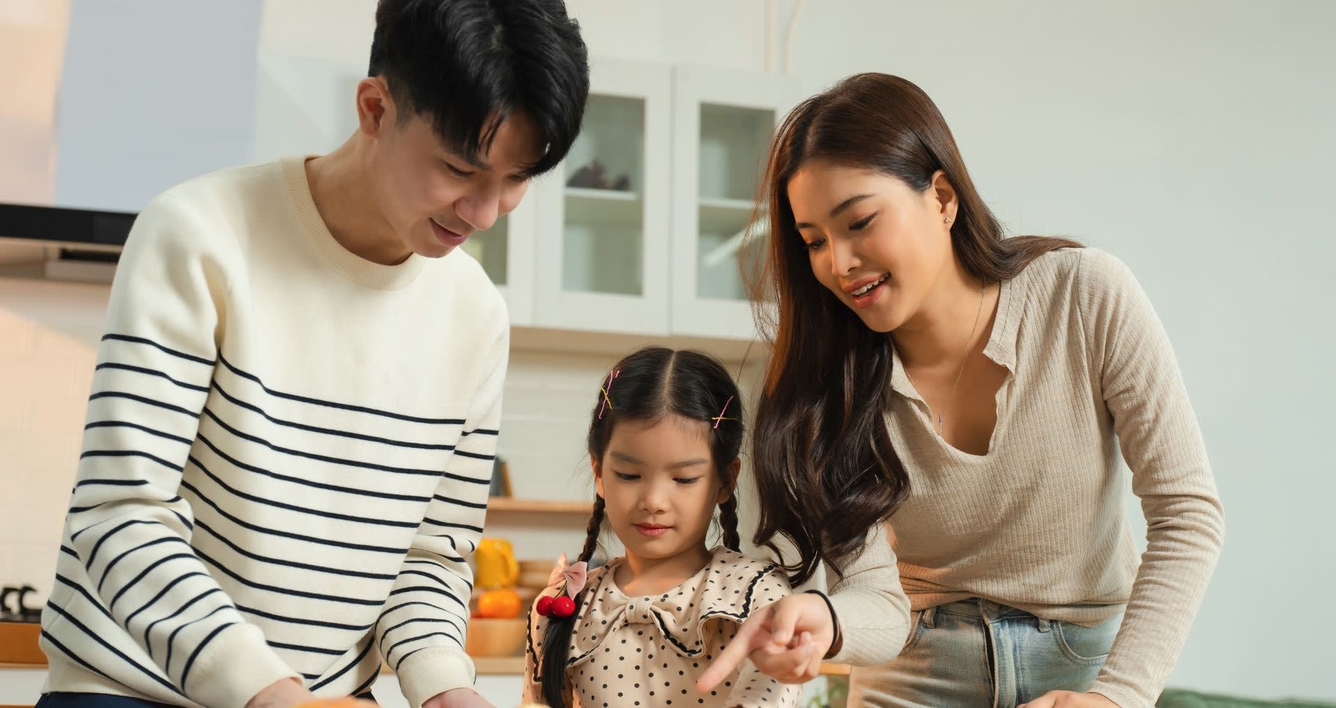 family_dinner_banner