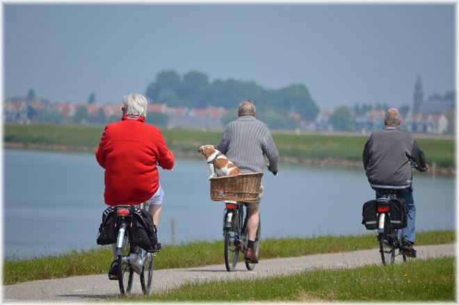 older-people-riding-bikes