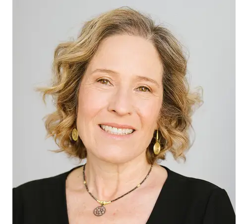Elizabeth Mandell