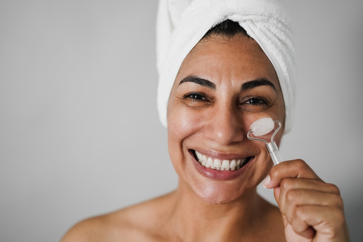 Do popular skincare tools really work? Curology