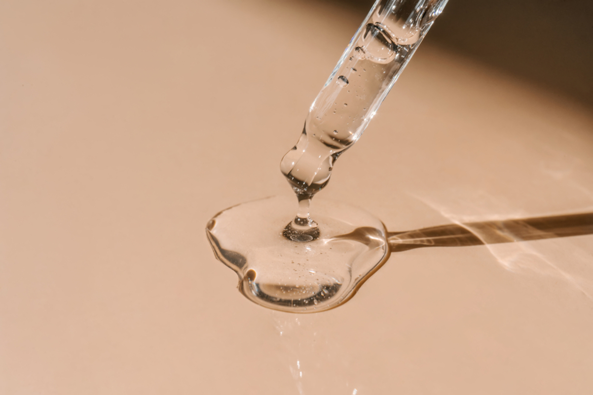 drop cosmetic oil pipette