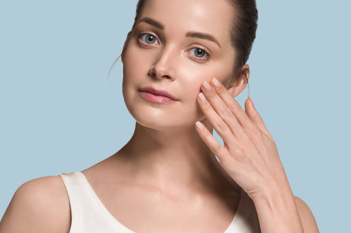 healthy woman face manicure