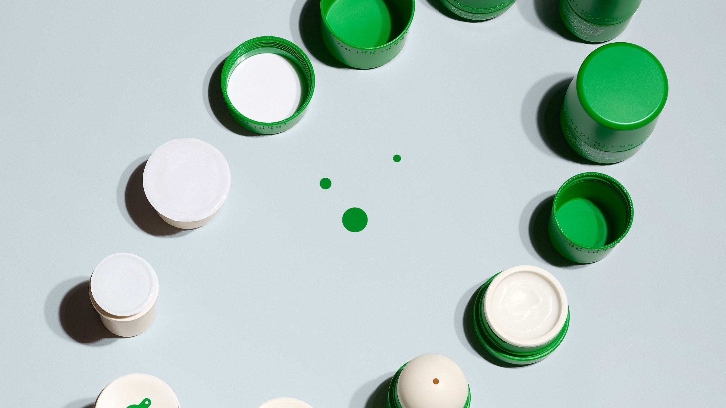 Green and white cups