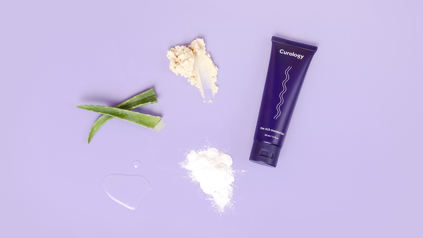 Aloe, shea butter, the rich moisturizer, allantoin, glycerin. Purple background