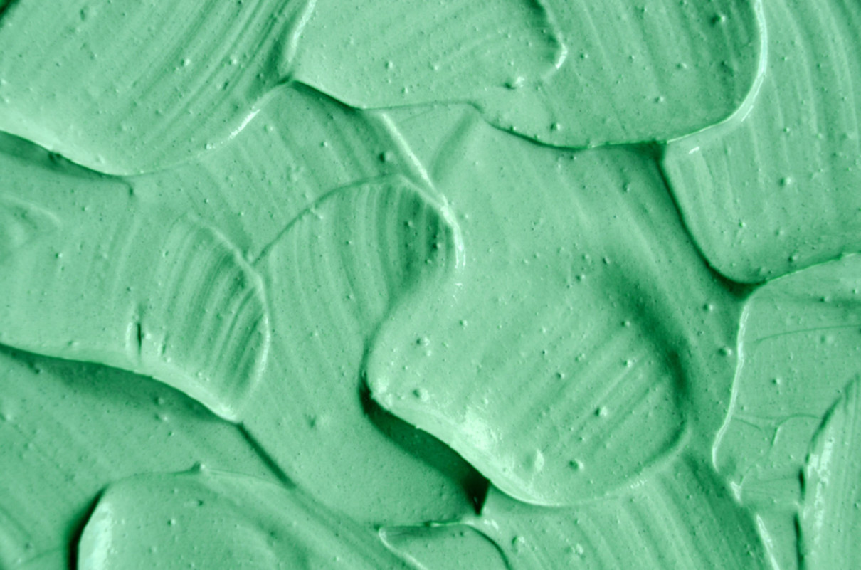 green cosmetic clay cream