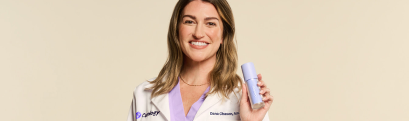 provider-holding-purple-bottle-desktop@2x