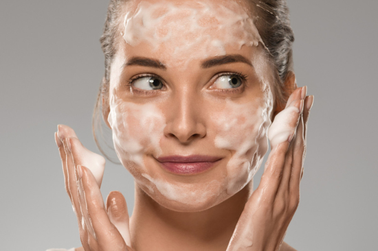soap face woman clean skin
