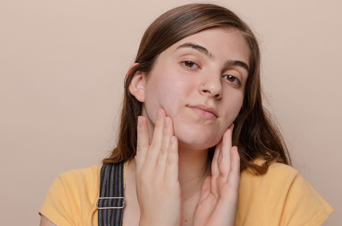 why-is-my-nose-peeling-causes-and-how-to-prevent-it-curology
