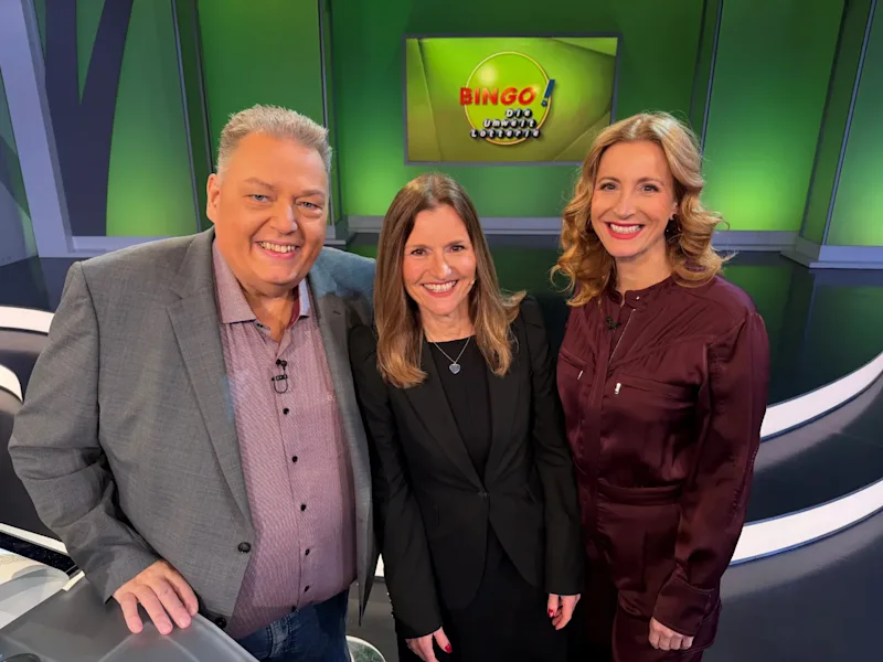 Birgit erbuzzert 8.000 € beim Kandidaten Duell