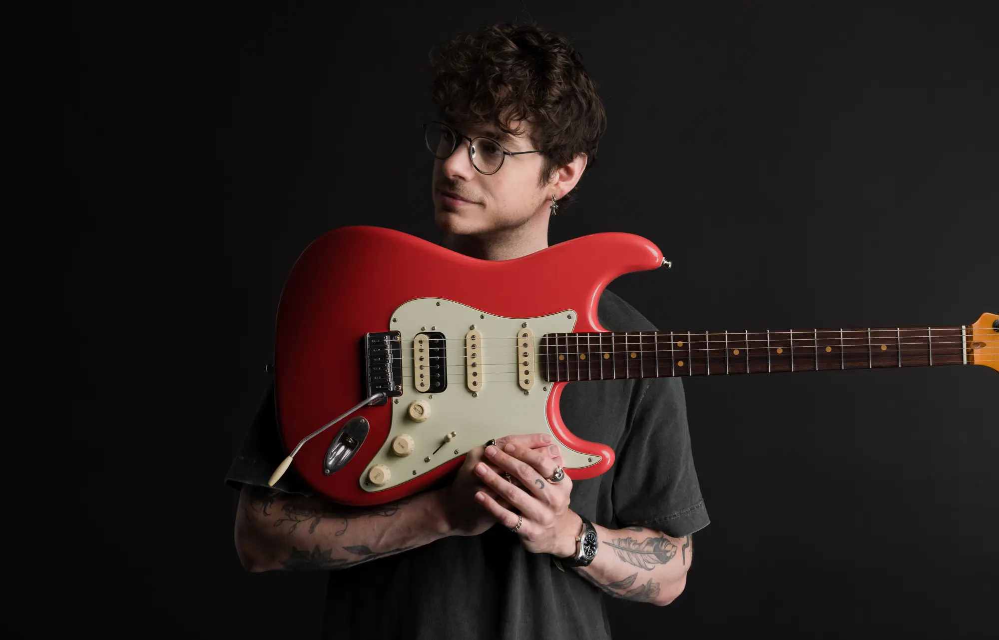 【信】fender electric guitars & basses カタログ Fender Guitars: Shop Electric Guitars, Amps & Gear