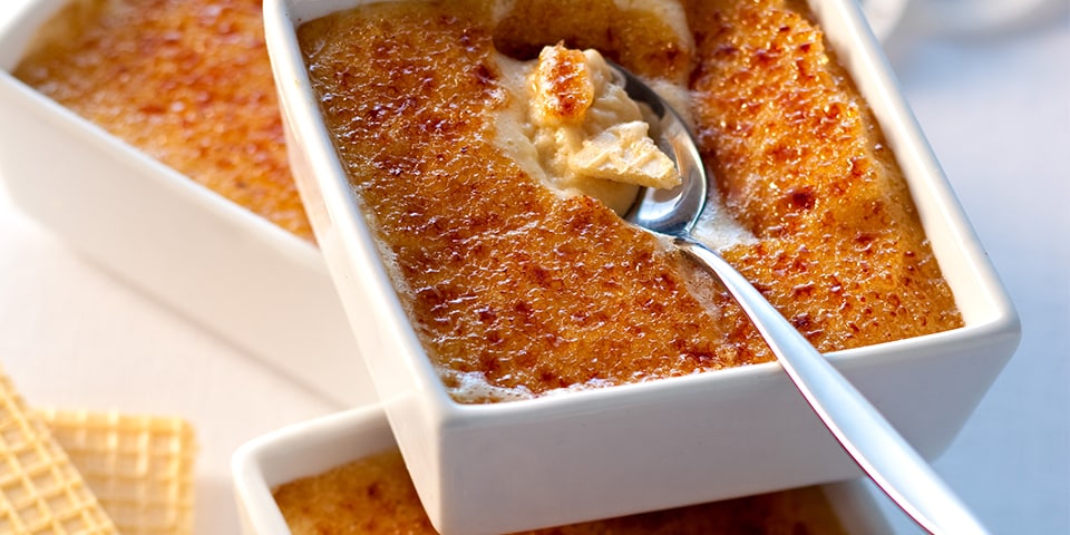 Tiramisu à la Crème Brûlée mit grünem Tee