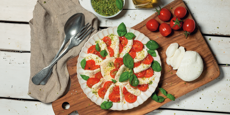 Caprese-Crunch mit Pistazien