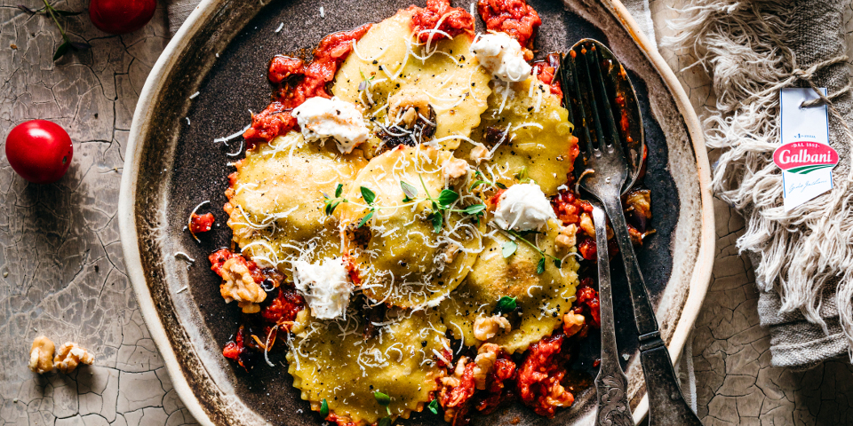 Ravioli mit Ricotta-Auberginen-Walnussfüllung