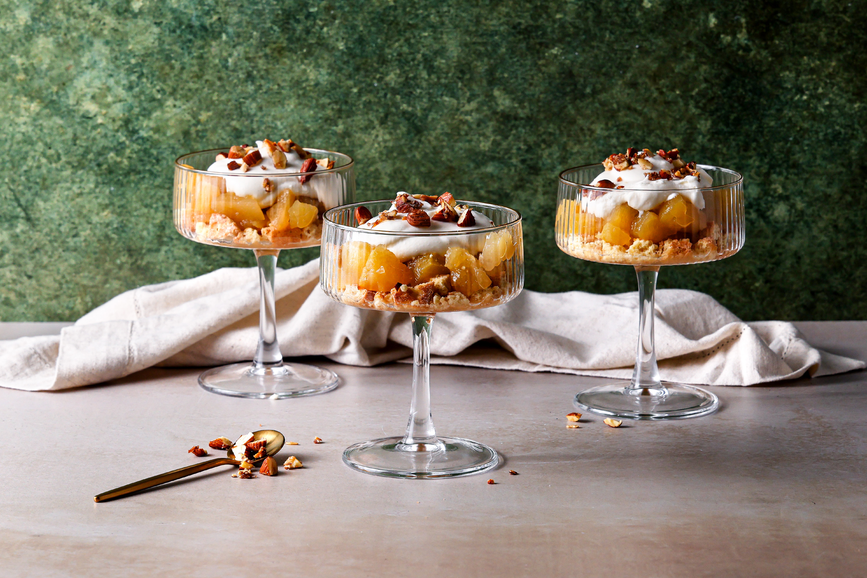 Vanillekipferl-Bratapfel-Dessert mit Mascarpone