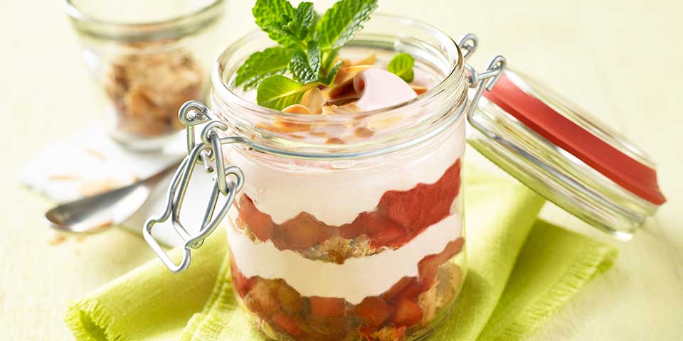 Rhabarber Mandel Dessert