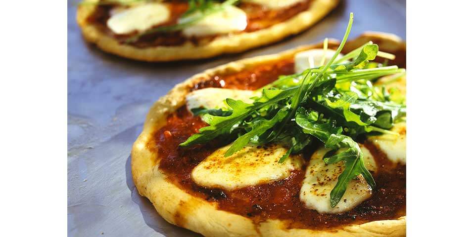 Pizza mozzarella e rucola
