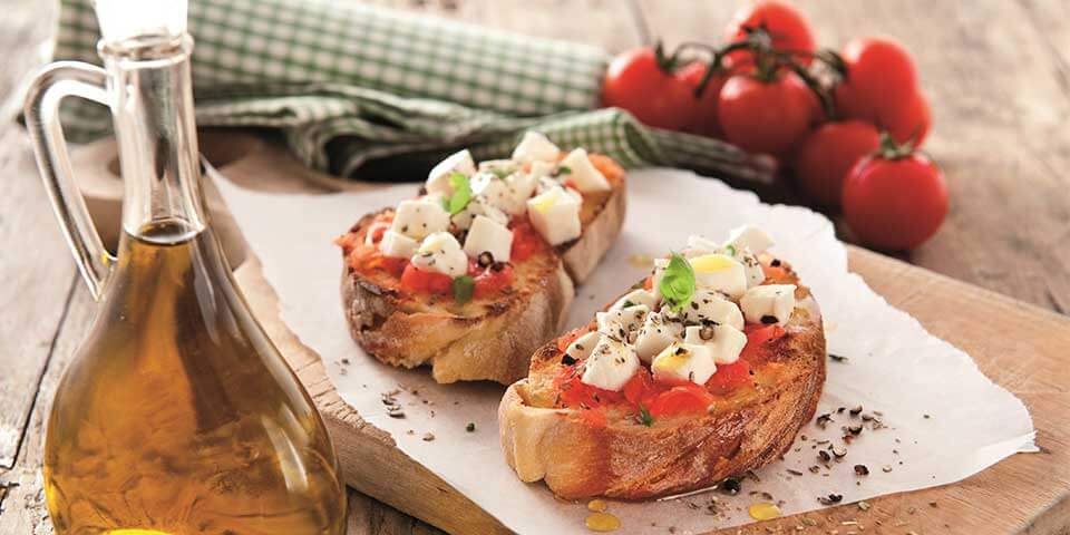 Bruschetta con mozzarella