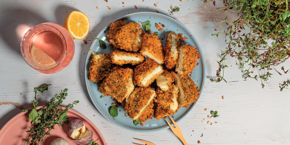 Knusprig Frittierte Kräuter-Mozzarella-Scheiben