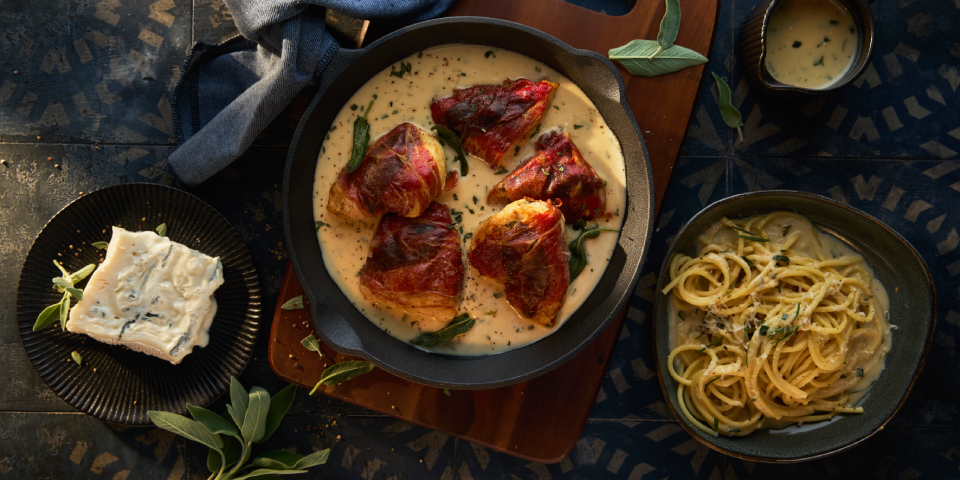 Hähnchen Saltimbocca in cremiger Gorgonzola-Sauce
