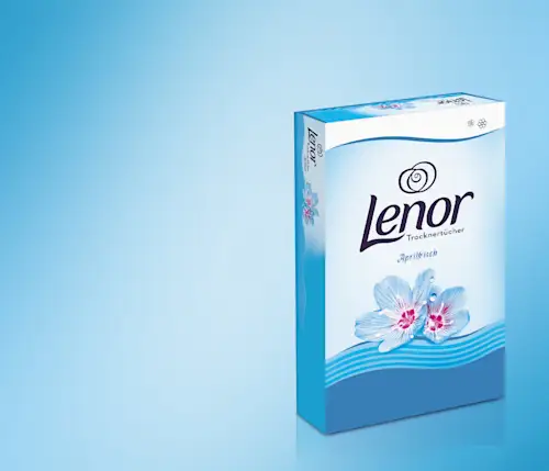 Lenor Aprilfrisch Trocknertücher mit blauem Hintergrund