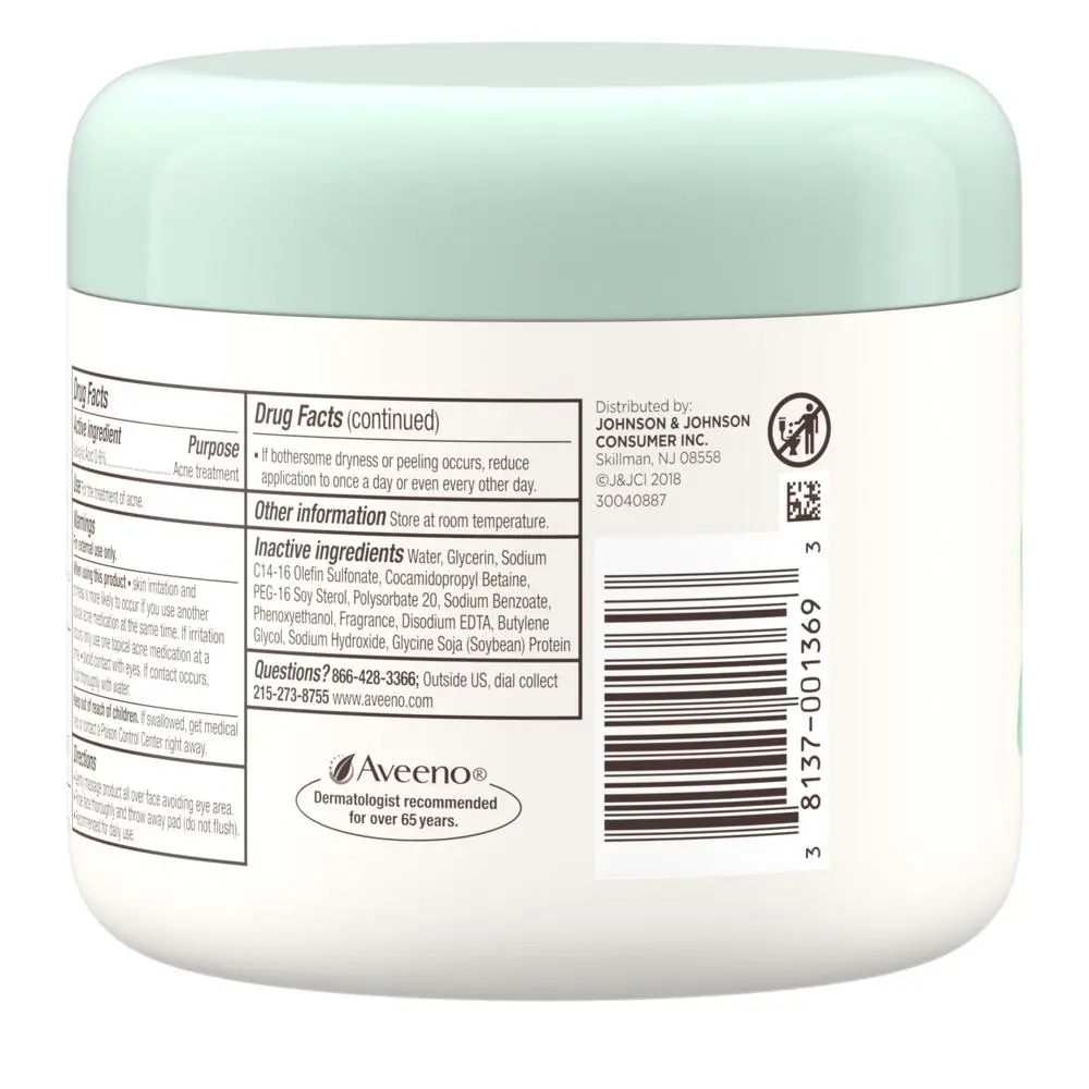 AVEENO® CLEAR COMPLEXION Daily Cleansing Pads