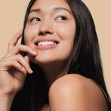 Aveeno<sup>®</sup> Damaged Hair Treatment Collection