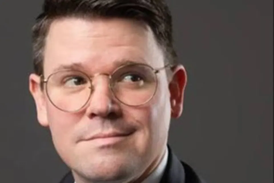 Movers & Shakers: Ivan Decker on Stand-Up, Fatherhood and Finding Home