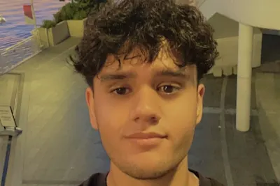 Two Small Men junior python developer