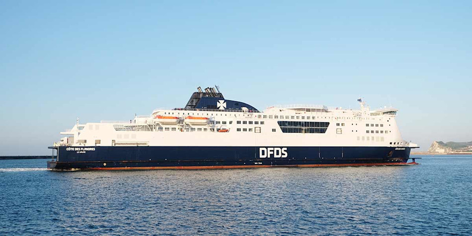 DFDS ship