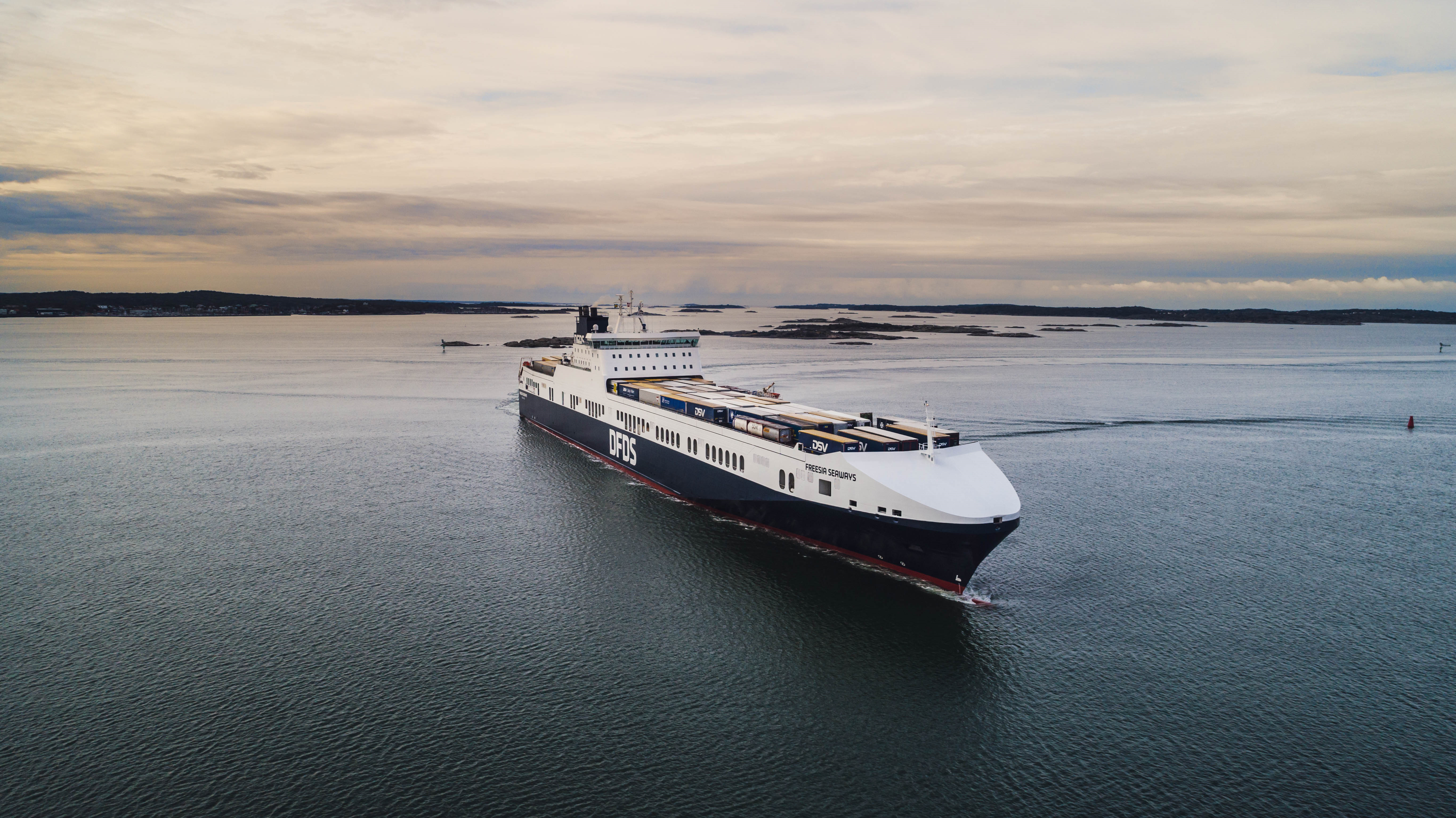 DFDS Freesia Seaways-7 new