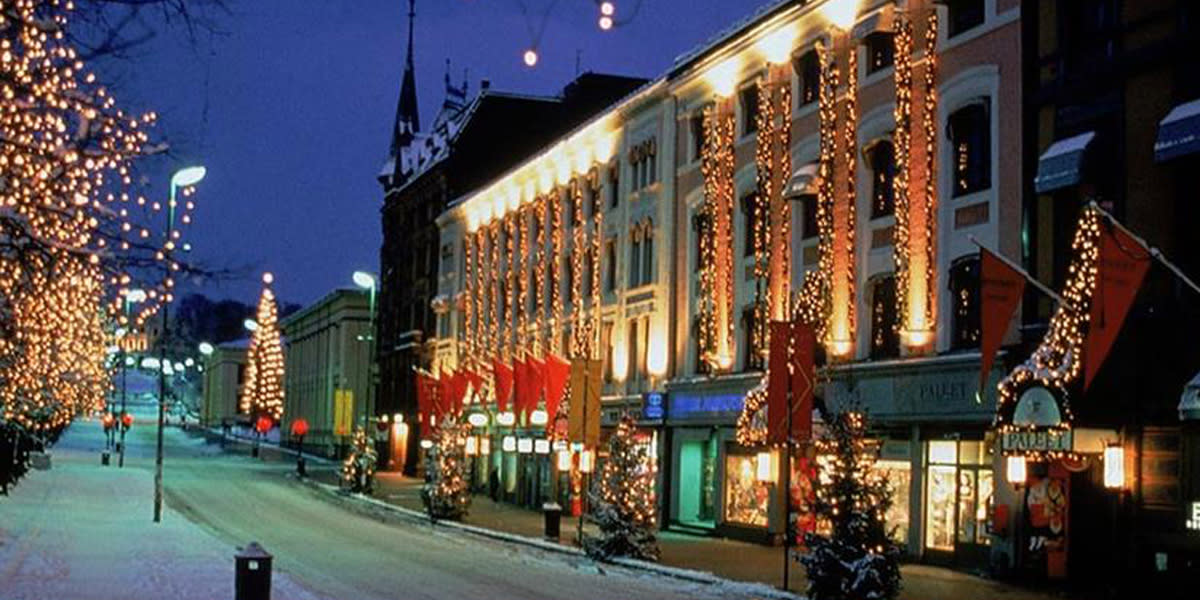 Karl Johans gate ved juletid. Image credit: Visit Oslo