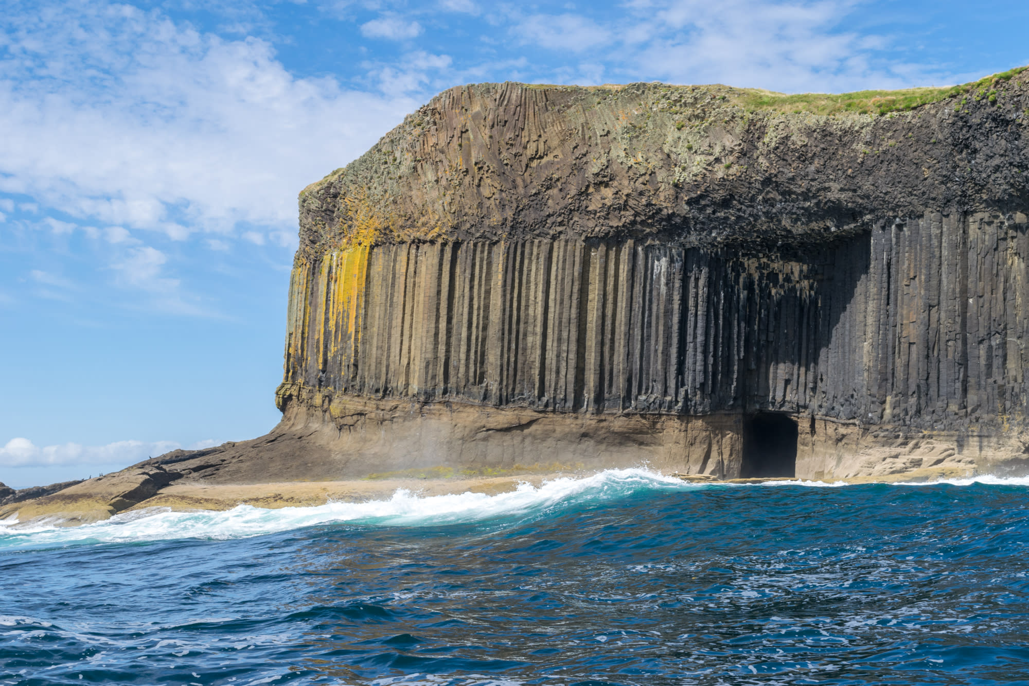 Isle of Staffa 3 - @thechaoticscot