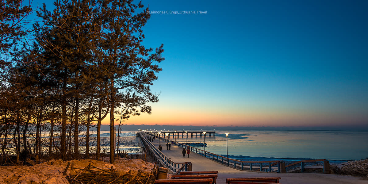 Palanga bridge at night