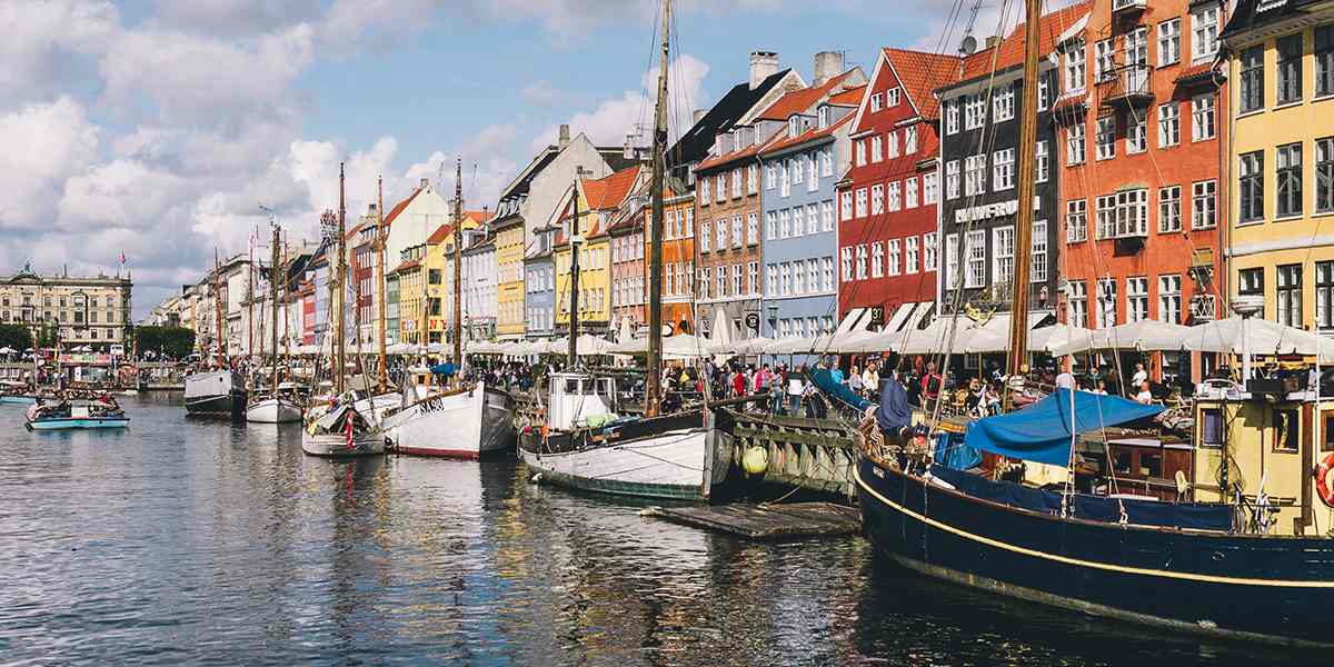 Nyhavn - Copenhagen Nyhavn in spring