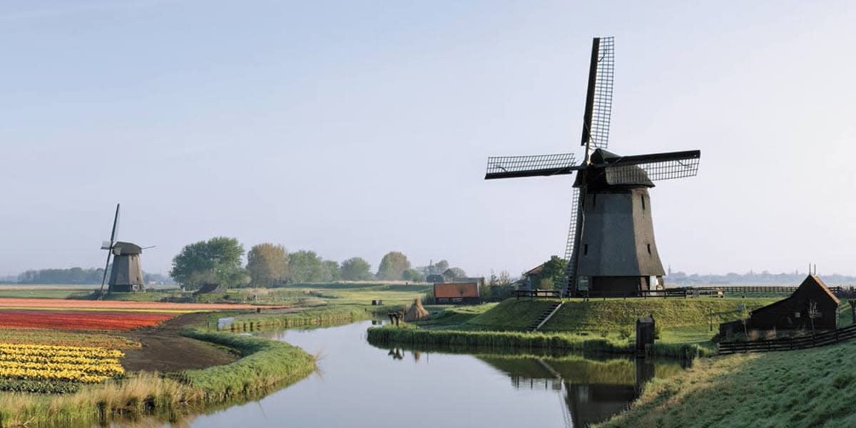 Mühlen am Kanal in Holland