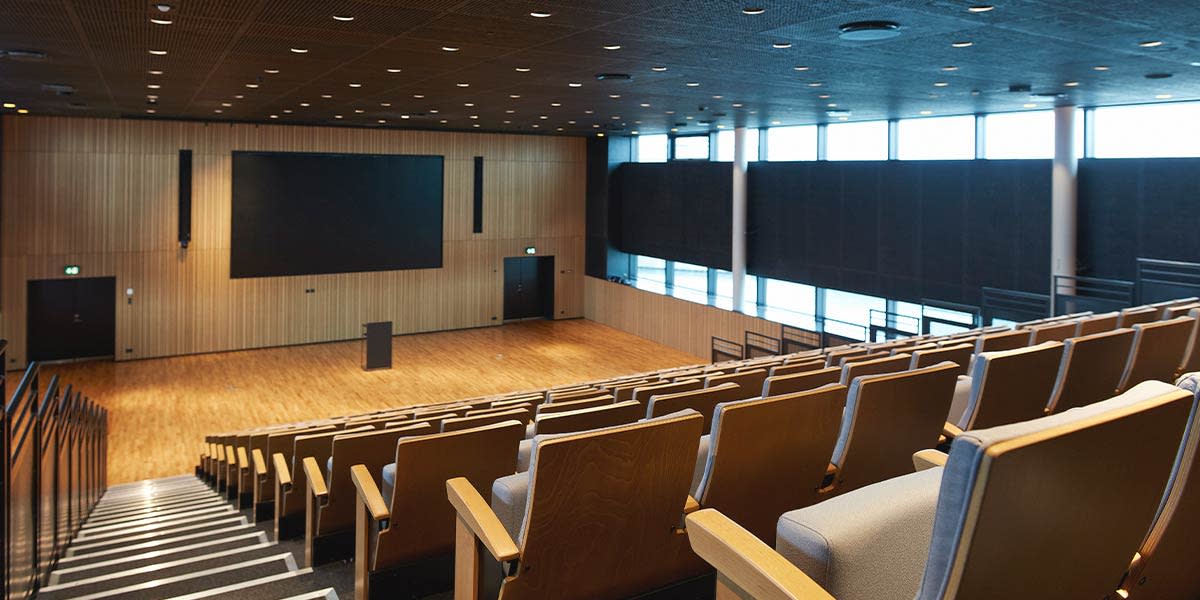 Auditorium Pearl View 1