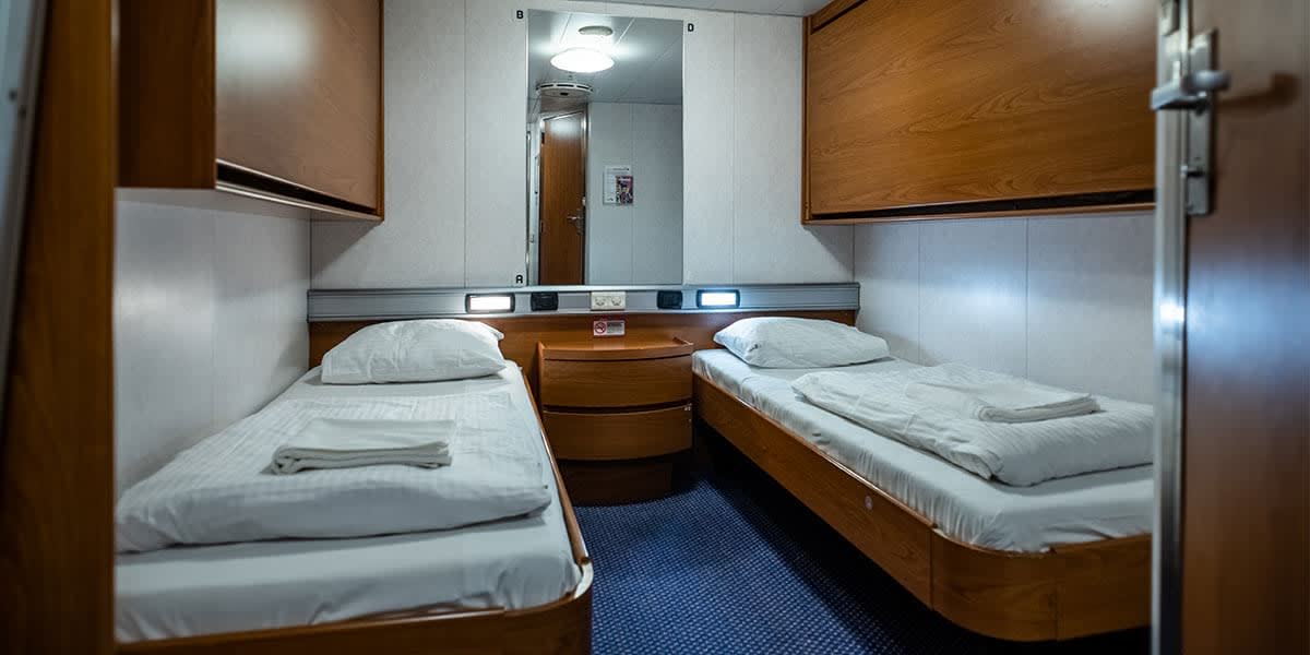 2-bed inside cabin 